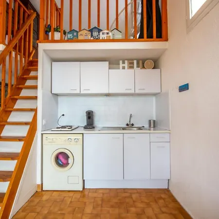 Apartment In Front Of The Marina In *