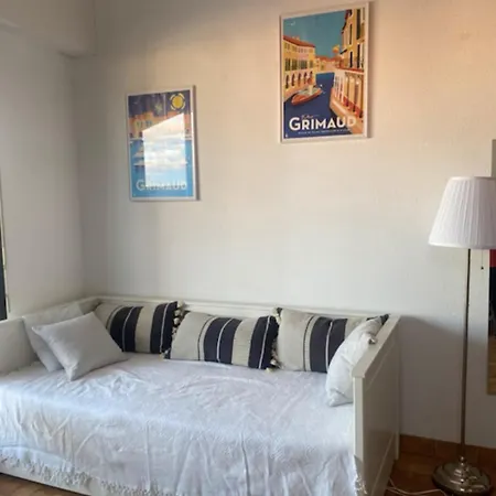 In Front Of The Marina In Apartment